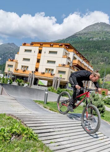 Buche deinen Urlaub im Hotel in Sölden’s Top Lage